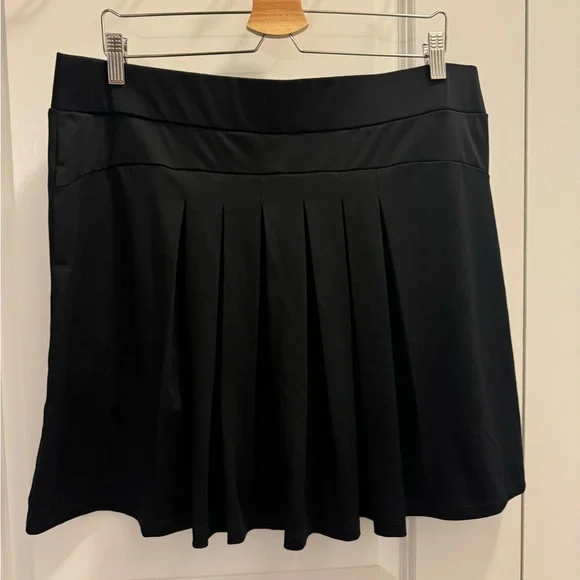 J.Crew Factory Black Athletic Pleated Skort - Size XL - Picture 2 of 4
